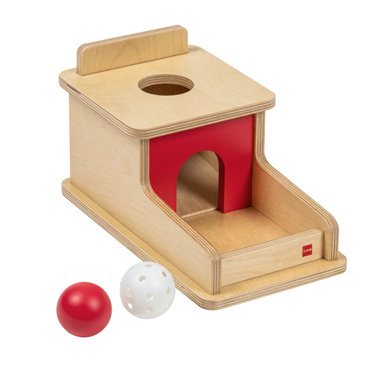 Caja con bandeja y pelota GAM
