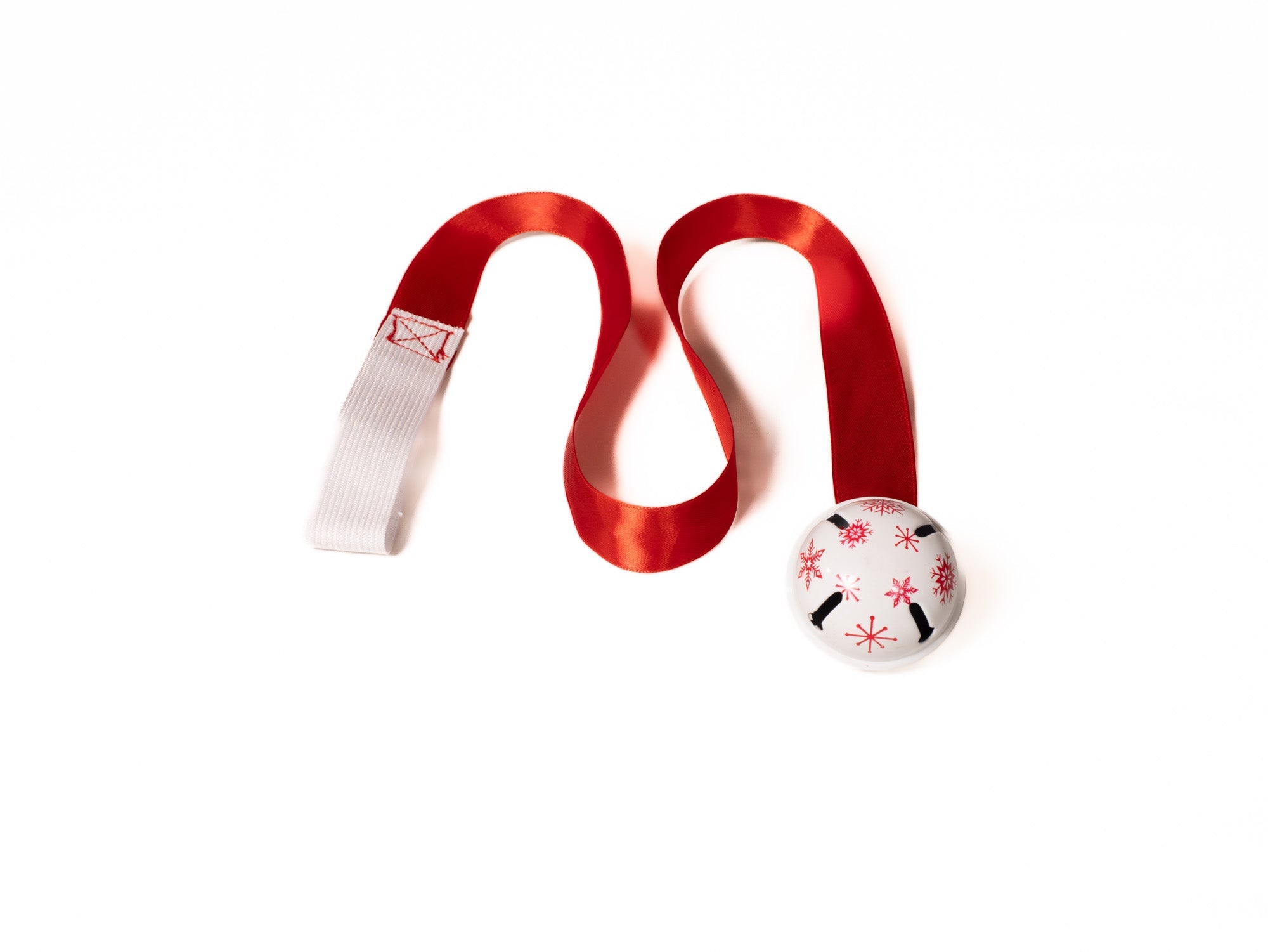 Cascabel con listón rojo